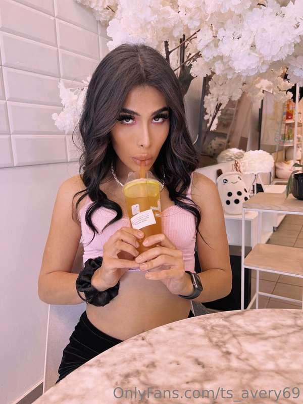 Would it be weird to ask 🫠 Does anyone want to just chat? Se..