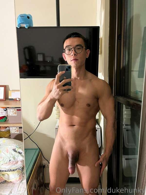 Ready for the gym … and some warm up 🍆