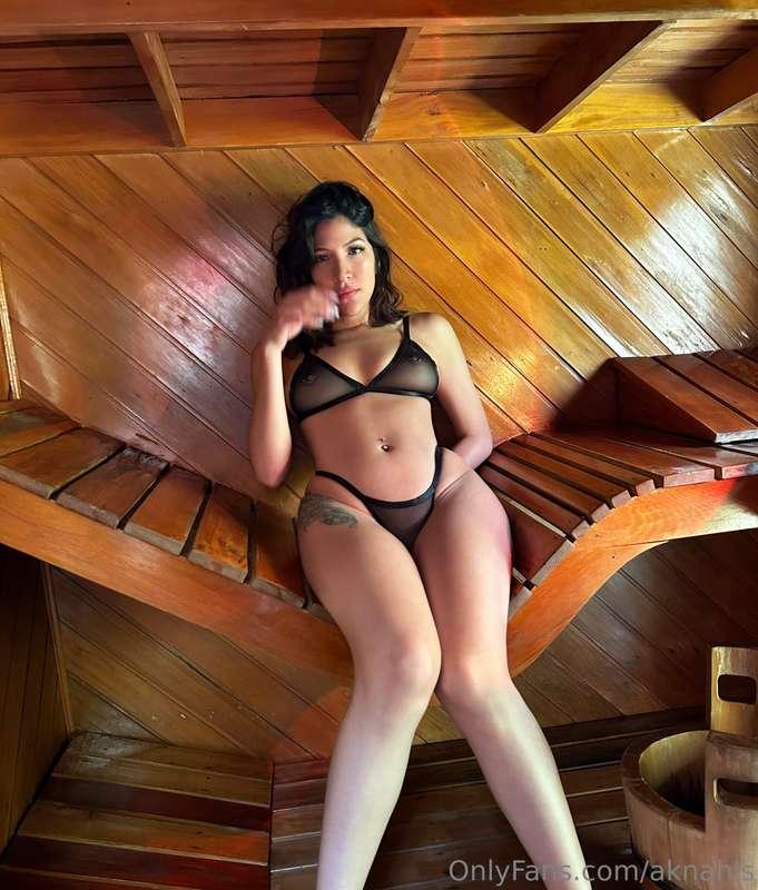 Let me feel u so hot 🥵 🔥 DM pls 😈