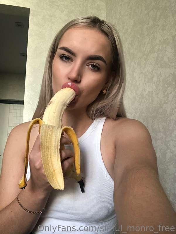 Hello there cuties!😘 How was your day?💋