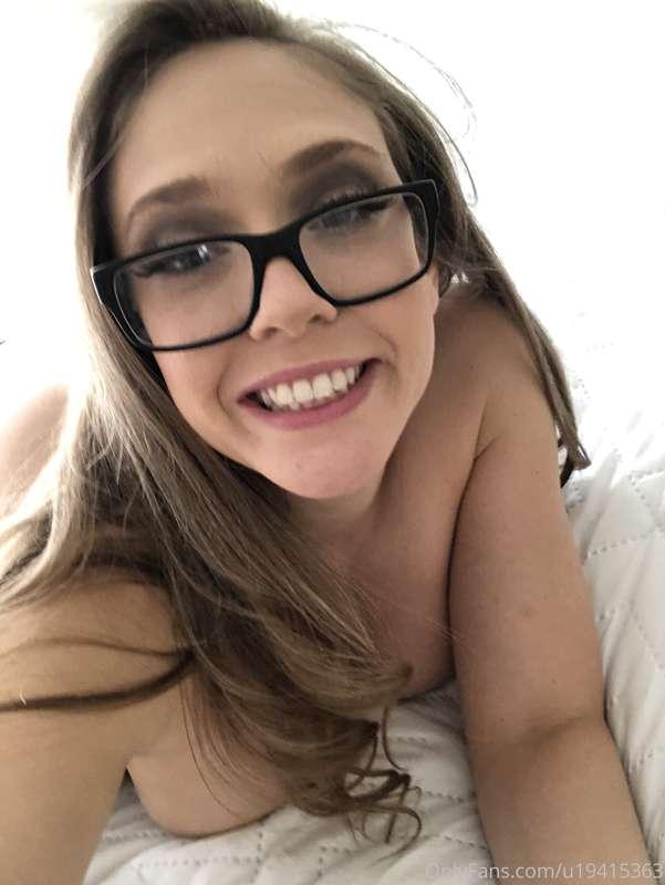 That face when it first slides in🤤Happy  4th of July babe💋💋