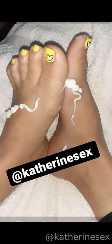 👣🖤 Special Feet 🖤👣   Today I want to do your Fetishes on my ..