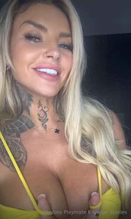 This sunshine comes with a little heat.😉🫦