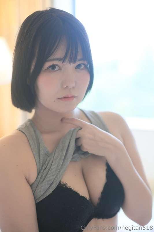 Do you like me?💗  40 sexy Negi photos.✨ Photographer is Mr. ..