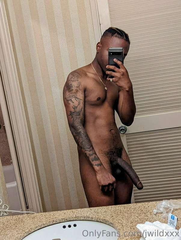 Ive been working on a cumshot compilation 😈😈

Follow me for ..