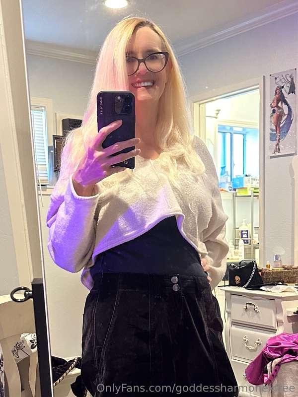 How does this sound: You buy Me sexy lingerie and a lot of o..