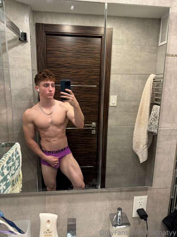 Would you dare join me in this reflection? 😈✨