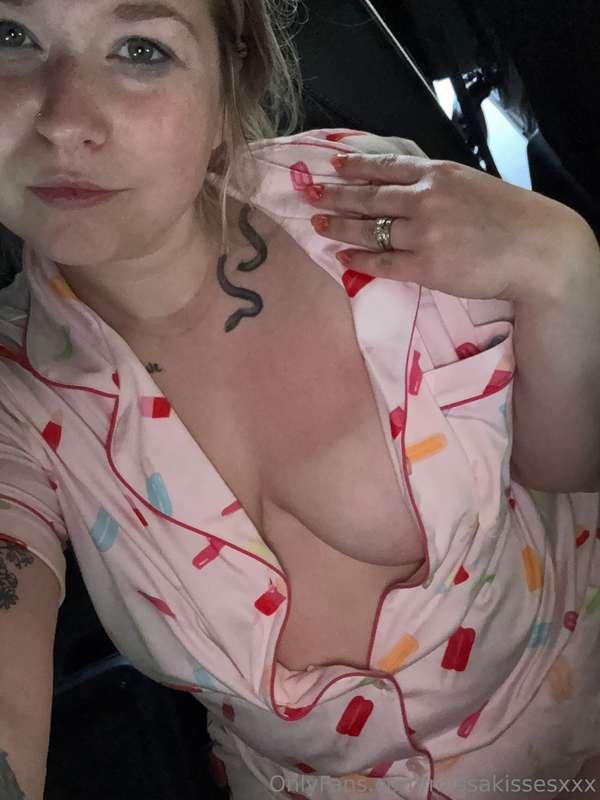 Good morning Getting ready to pick up some grocery's 😛 tip t..