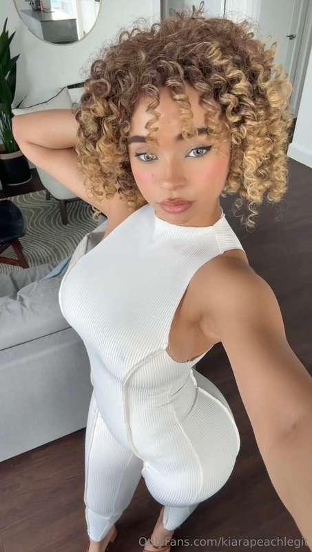 Eyes on me 🫶🏽