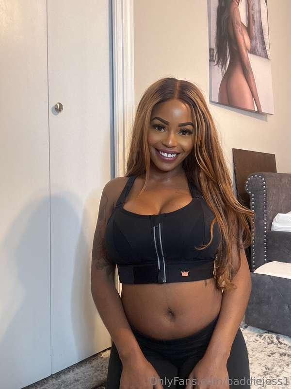 can you slide your hands inside my top?🤭😈