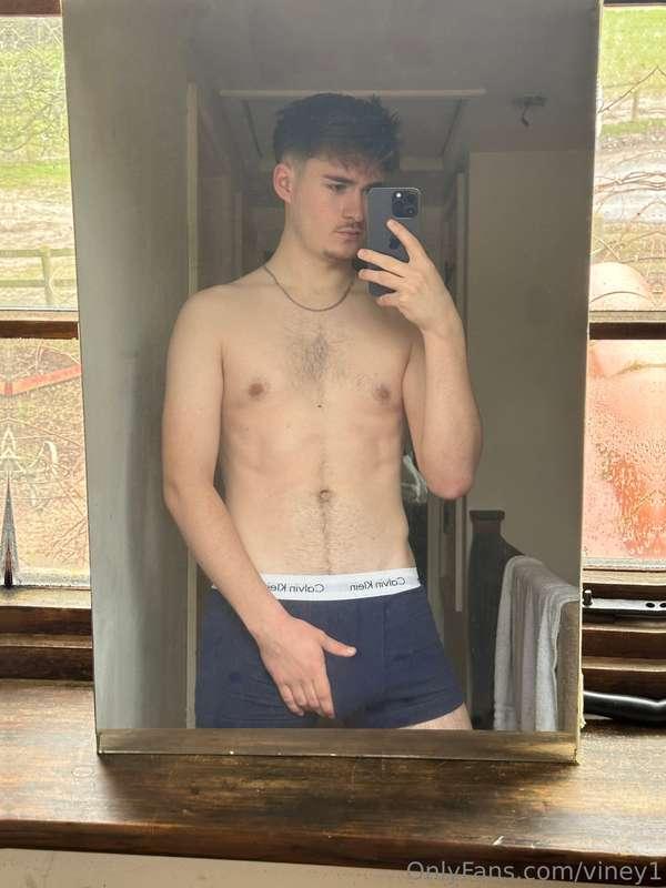 Who wants to suck my cock?