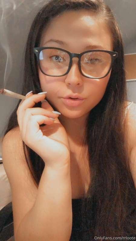 Getting back to my page today!! Pics/vids coming soon!! I sm..