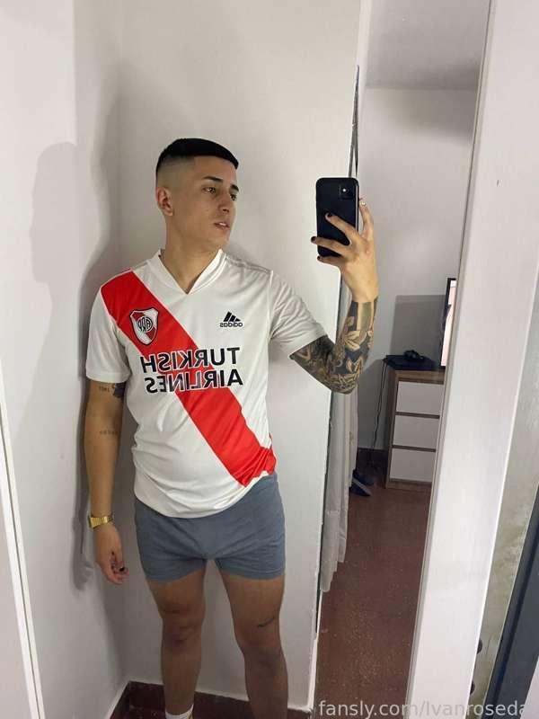 #fyp #boy #teen #young #hot #sexy #dick #cock #hottie #horny #videocall #tattooboy #tattoo #xxx #male #gay #ivanrosedal