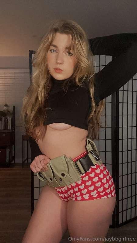 You can’t stop me from showing you cute pics of me 