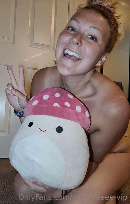 Good morning friends! 🍄 Going to moms today to talk further ..