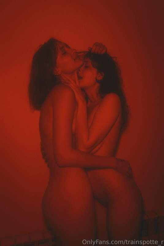 these two georgeous girls stole my heart
extra hotter photos..