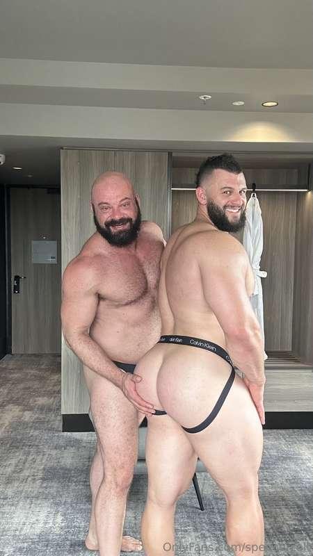 Coming this Friday ! Watch me eat Nath Wylds perfect peach o..