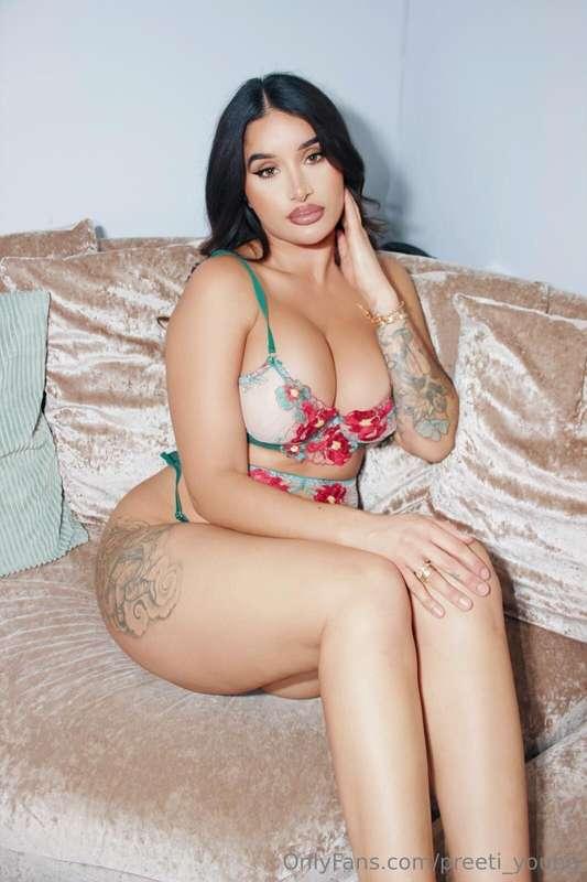Play with me baby 💋 