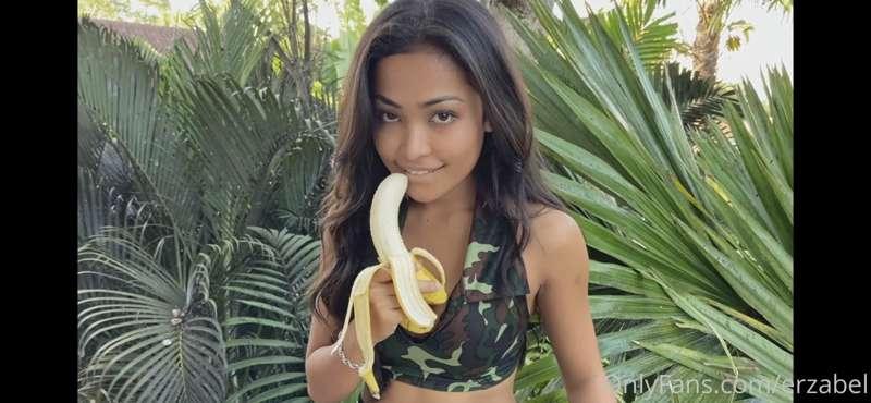 Did you know that I like BANANA so much? 🍌 UNLOCK and tell m..