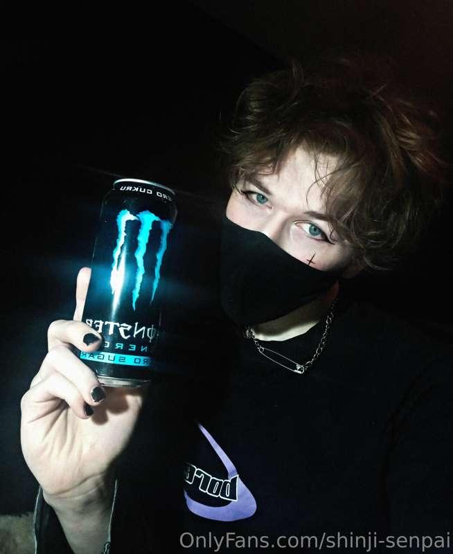 Monsterka?
Pls don't be scared :<