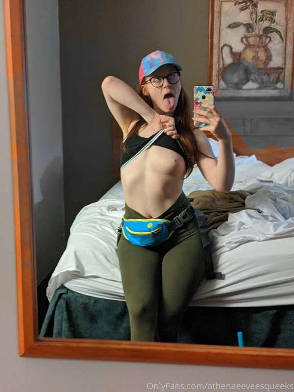 athenaeeveesqueeks image #1