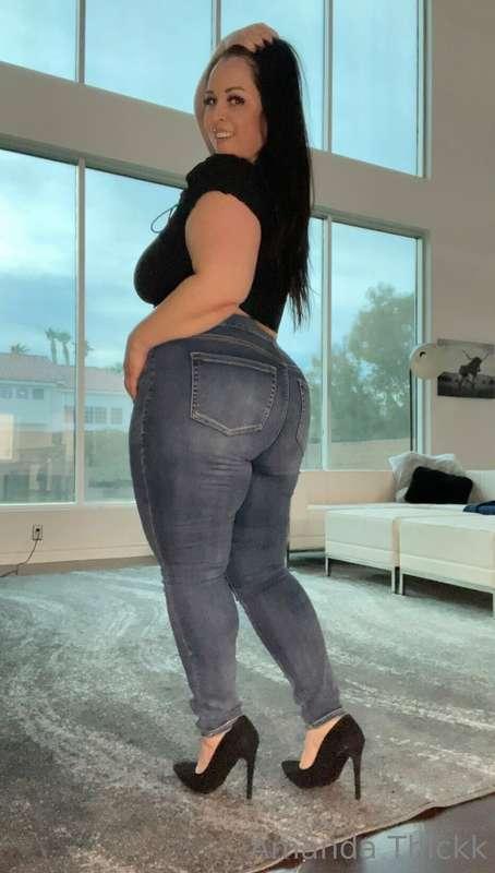 It was a ton of work squeezing this much ass into these jean..