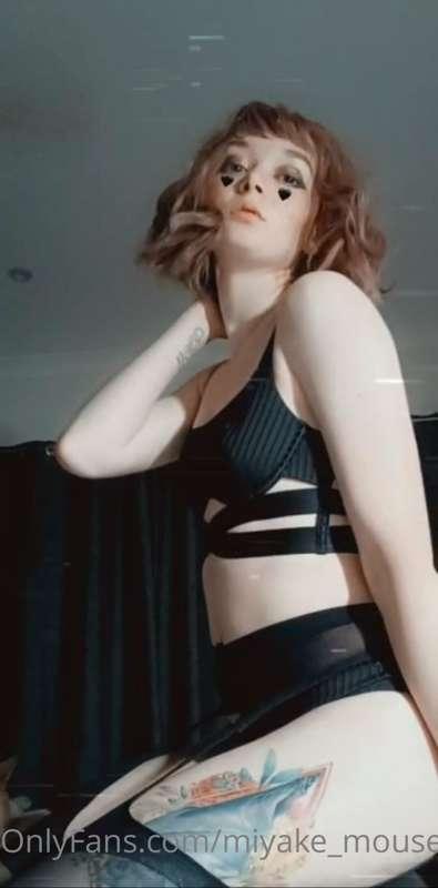 Here's some from cute poses from my last session 😘 I posted ..