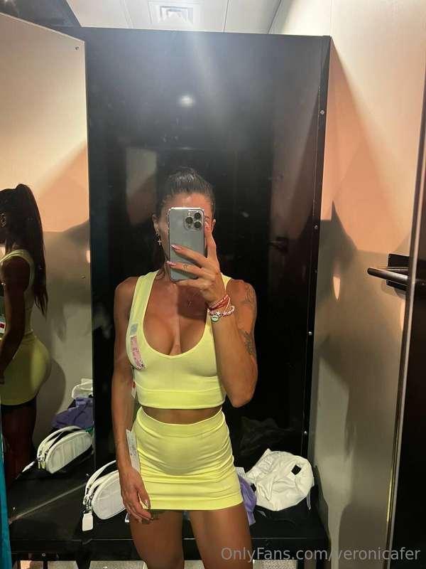 weird place to have sex vol 2! CHANGING ROOMS 😈💦