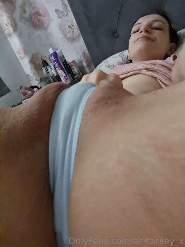 anitariley_x image #0