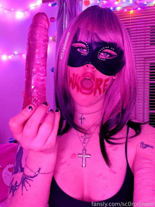 just a lil cockdumb whore waiting to throat your cock💓🎀💗💓🤭✨💓

#redhead #teen #barelylegal #pawg #tattoos #alt #anal #messy #throatfuck  #deepthroat #bodywriting 