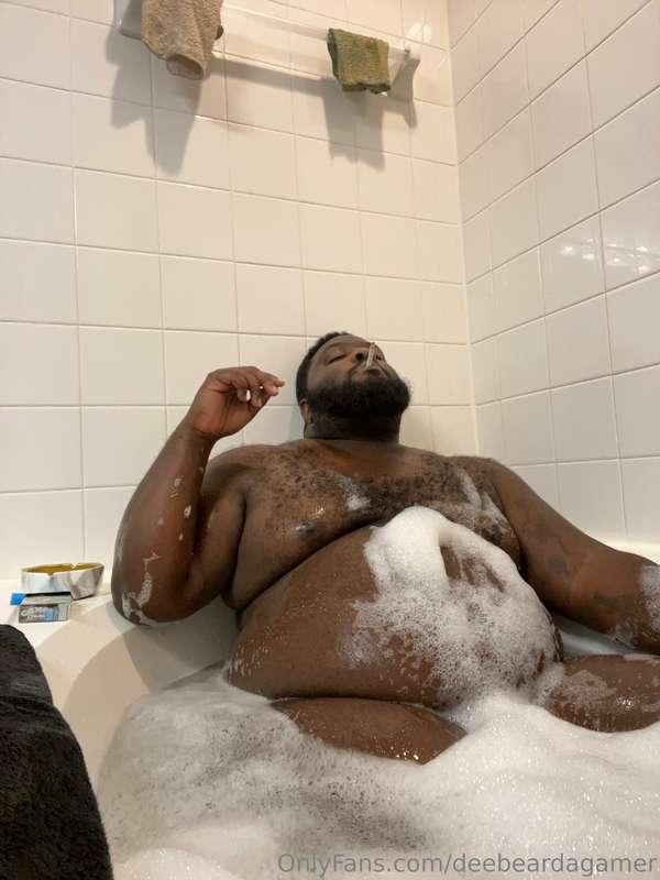 Come rub daddy’s back