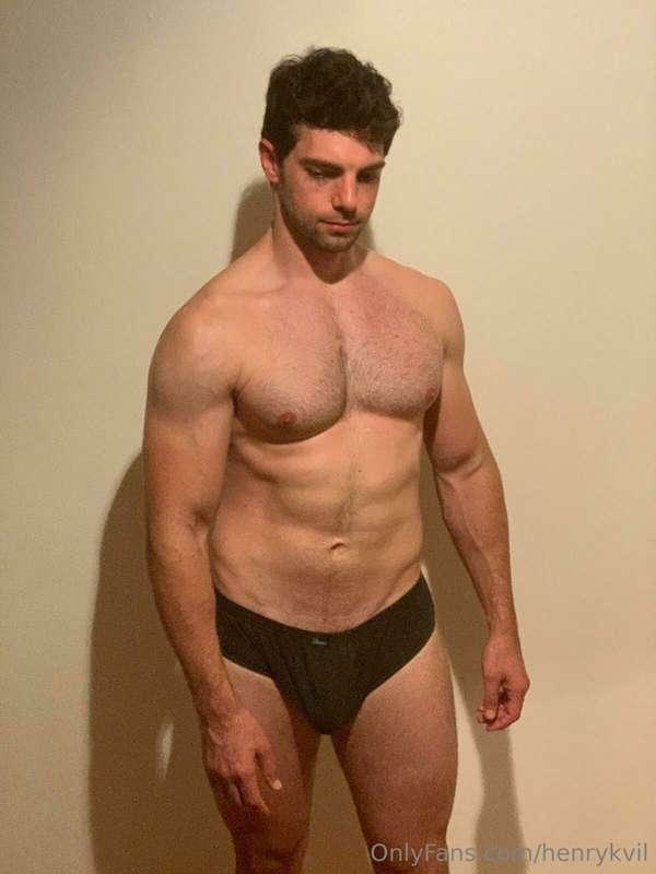 henrykvil image #4