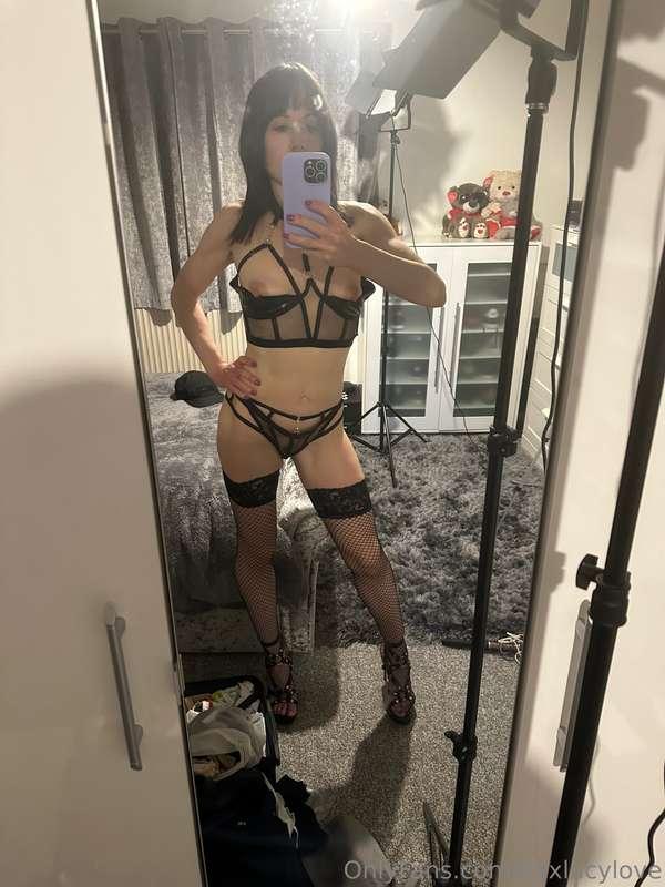 Today’s outfit 😈