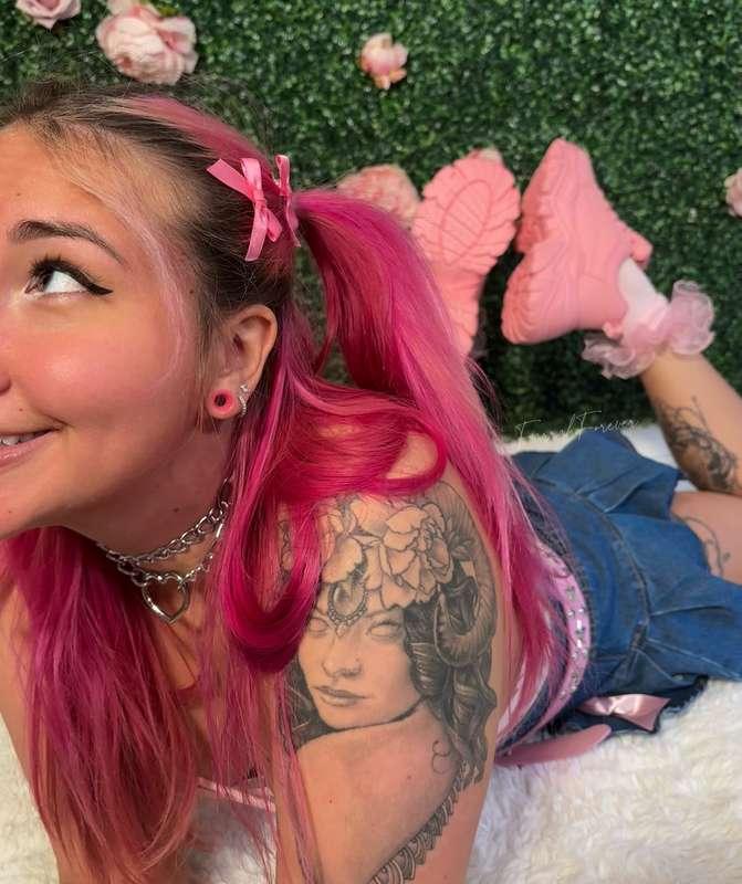see me naked all day everydaay @farrahforever 💕🎀☁️