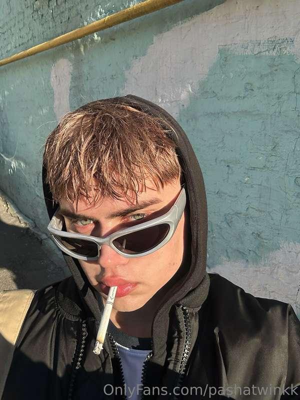 U smoke too bb?
