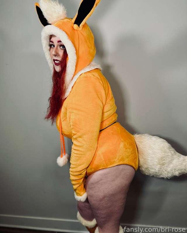 i’m not as innocent as i look 😈 #redhead #cosplay #altgirl #pierced #thick
