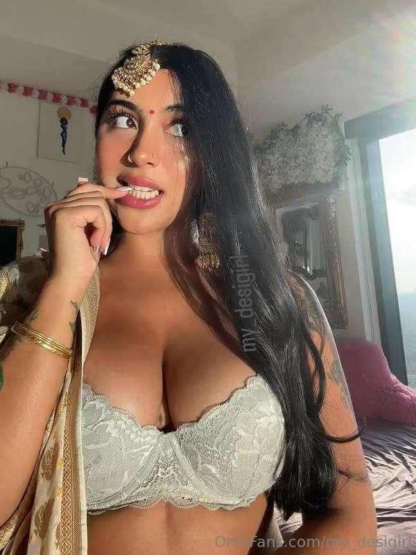 DM me if you want to see the video I made in this outfit🤍👀🇮🇳..
