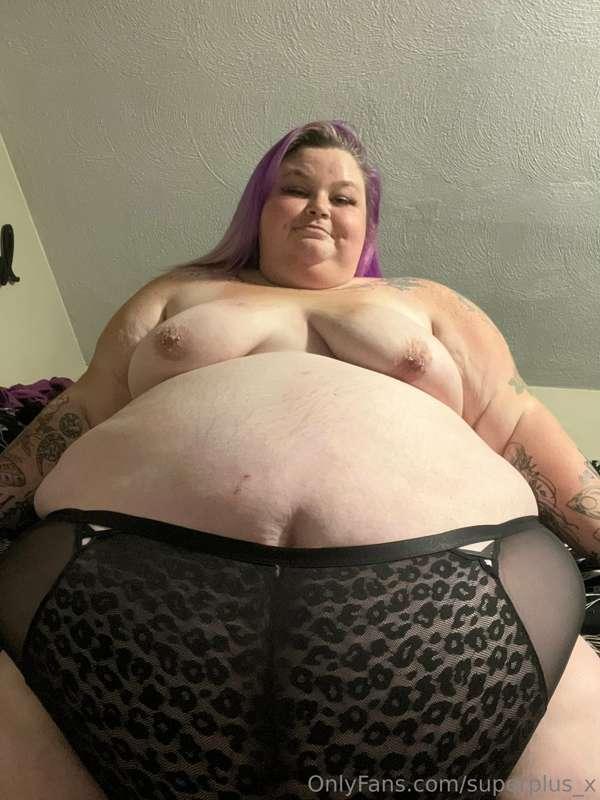 My tits look so small compared to my belly …