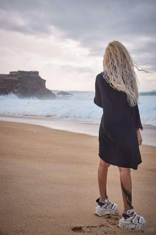 Where do you like to relax most? I love the ocean 😍