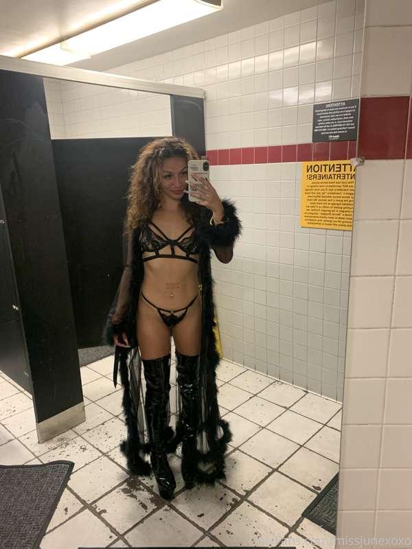 Dm me , still getting back to people rn
