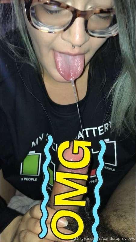 I really know how to suck a cock 😝 Slurp and deep throat the..