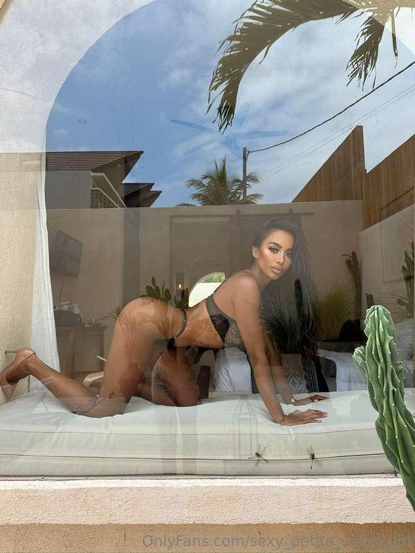 Fxck me on the windowsill? 🤭