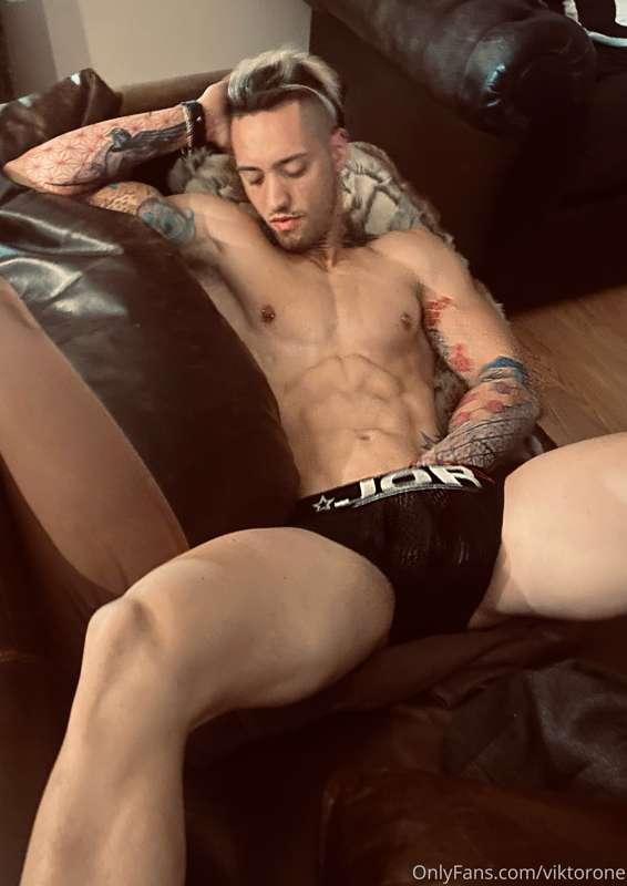 Hermosa sesión de fotos Toda en cuero iré subiendo fotitos 💦..