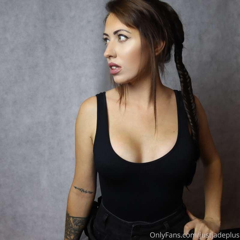 justjadeplus image #4