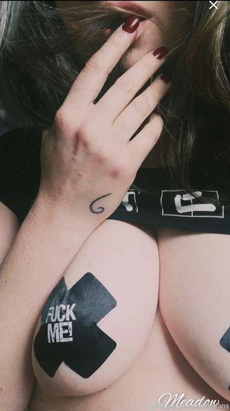 CUM, STAY A WHILE
LET ME PLAY WITH YOU

@justmeadow
PREMIUM
..