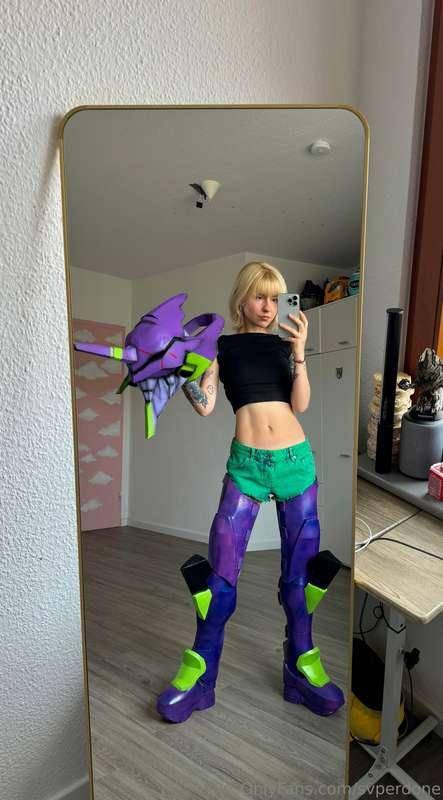 My new cosplay is 45% assembled look I wanted to show u a qu..