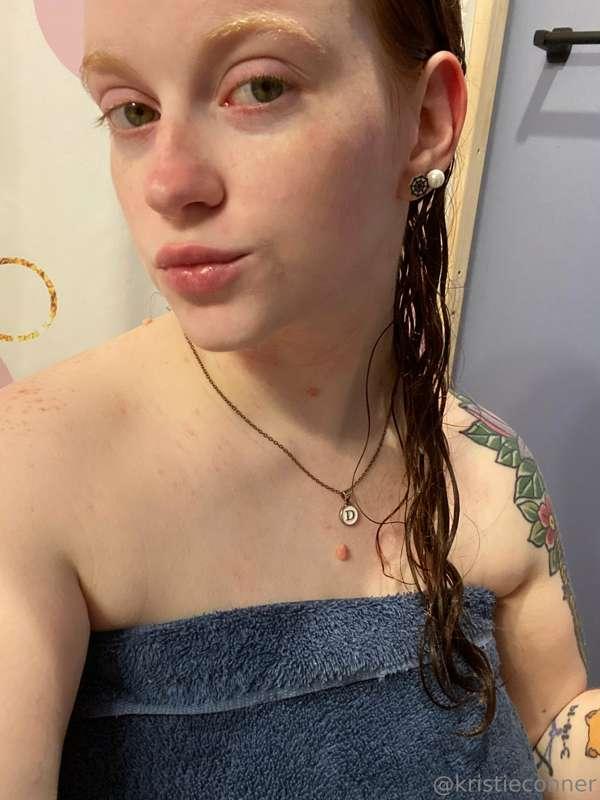 All natural, fresh out of the shower 💦🥵