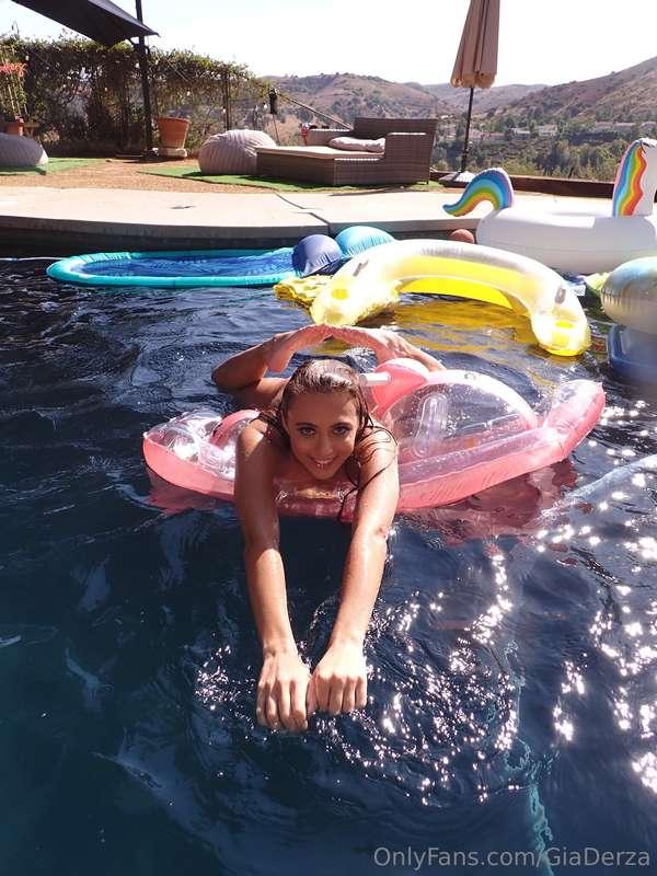 get me wet 🌈