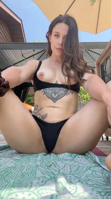 Hot girl summer is in full effect.🌞👙 


#sexy #college #student #ass #girlnextdoor #fit #boobs #tattoos #tits #brunette #butt #fyp