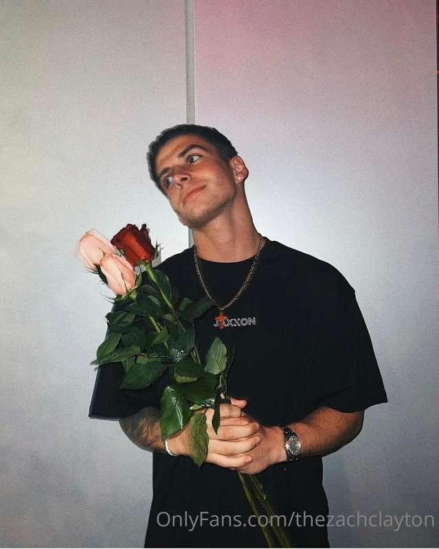 got u these 🌹